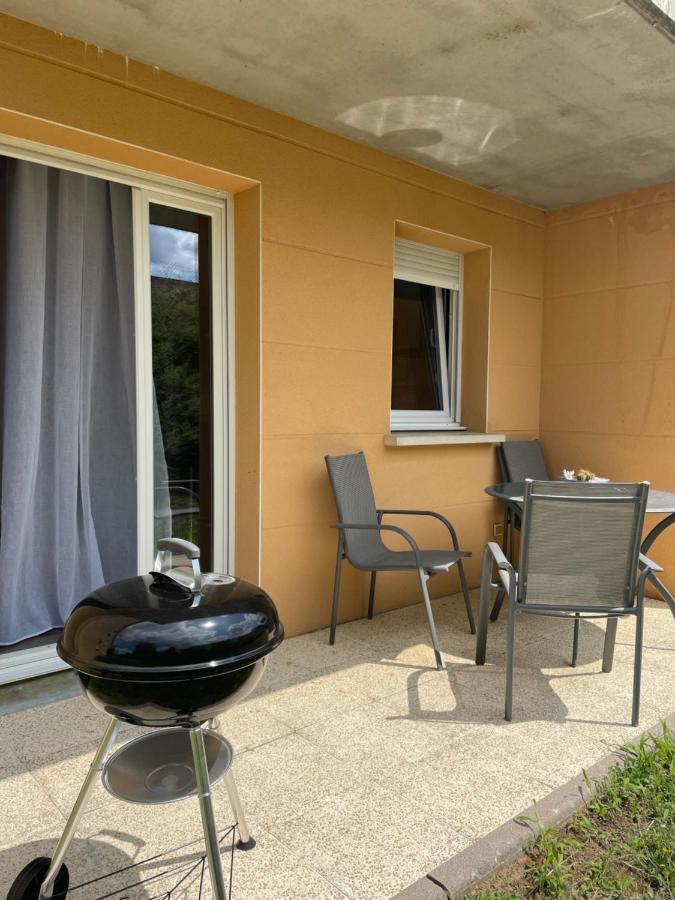 L'Evasion Verte - Parking Prive Langres Eksteriør billede